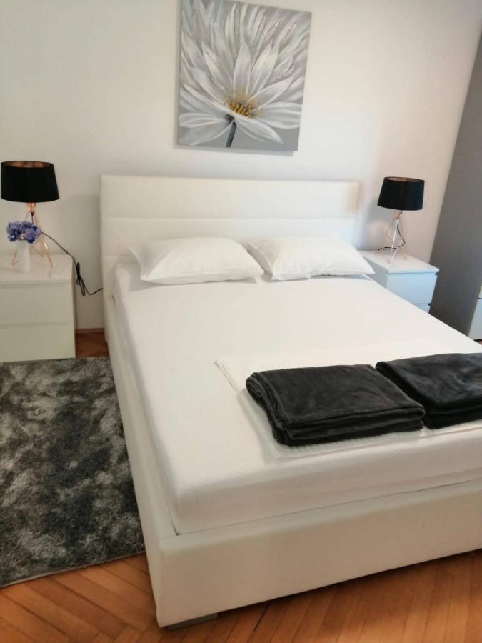 Apartman D&D*** Varaždin Exteriör bild
