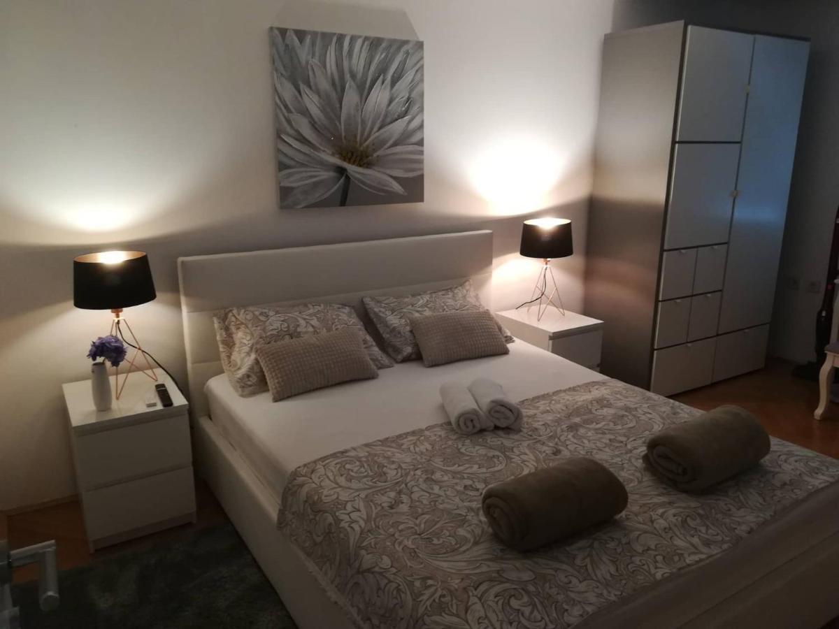 Apartman D&D*** Varaždin Exteriör bild